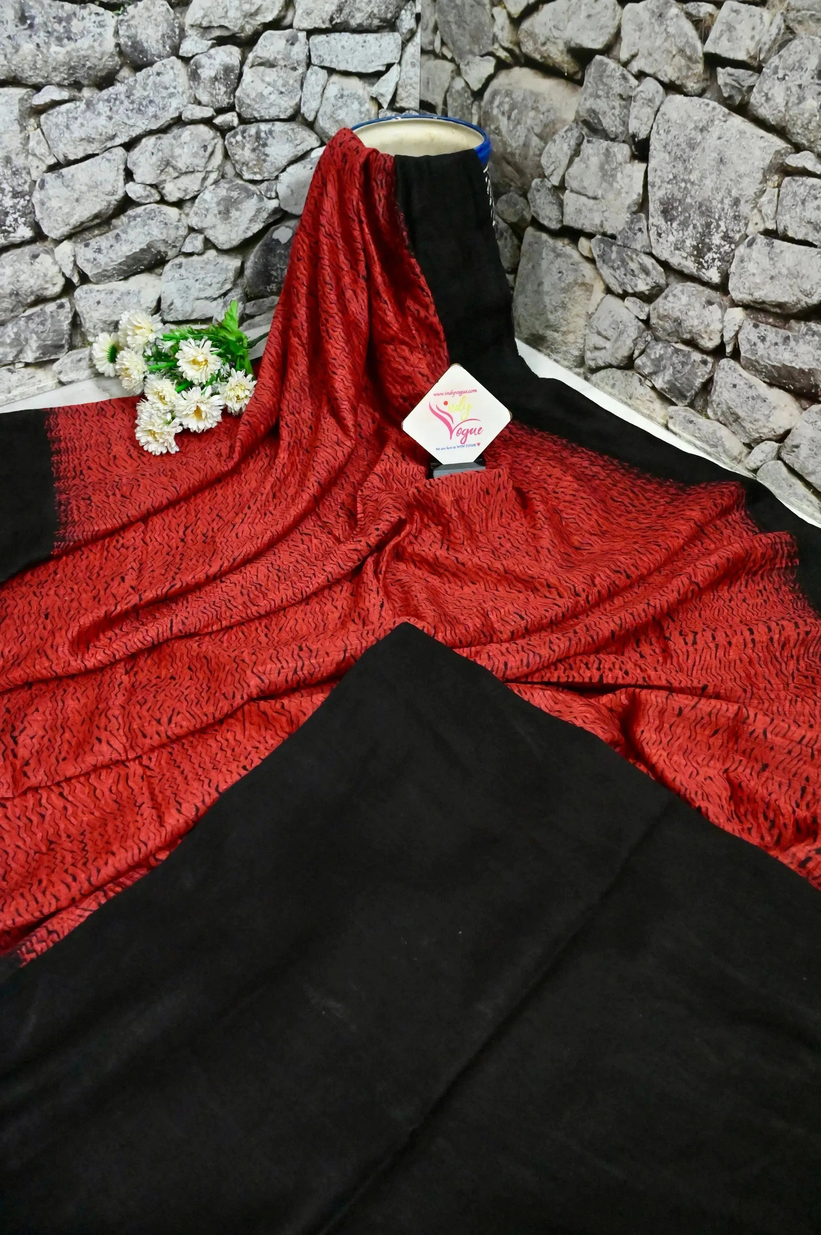 Dark Red Color Matka Saree with Shibori Dye and Muslin Jamdani Pallu