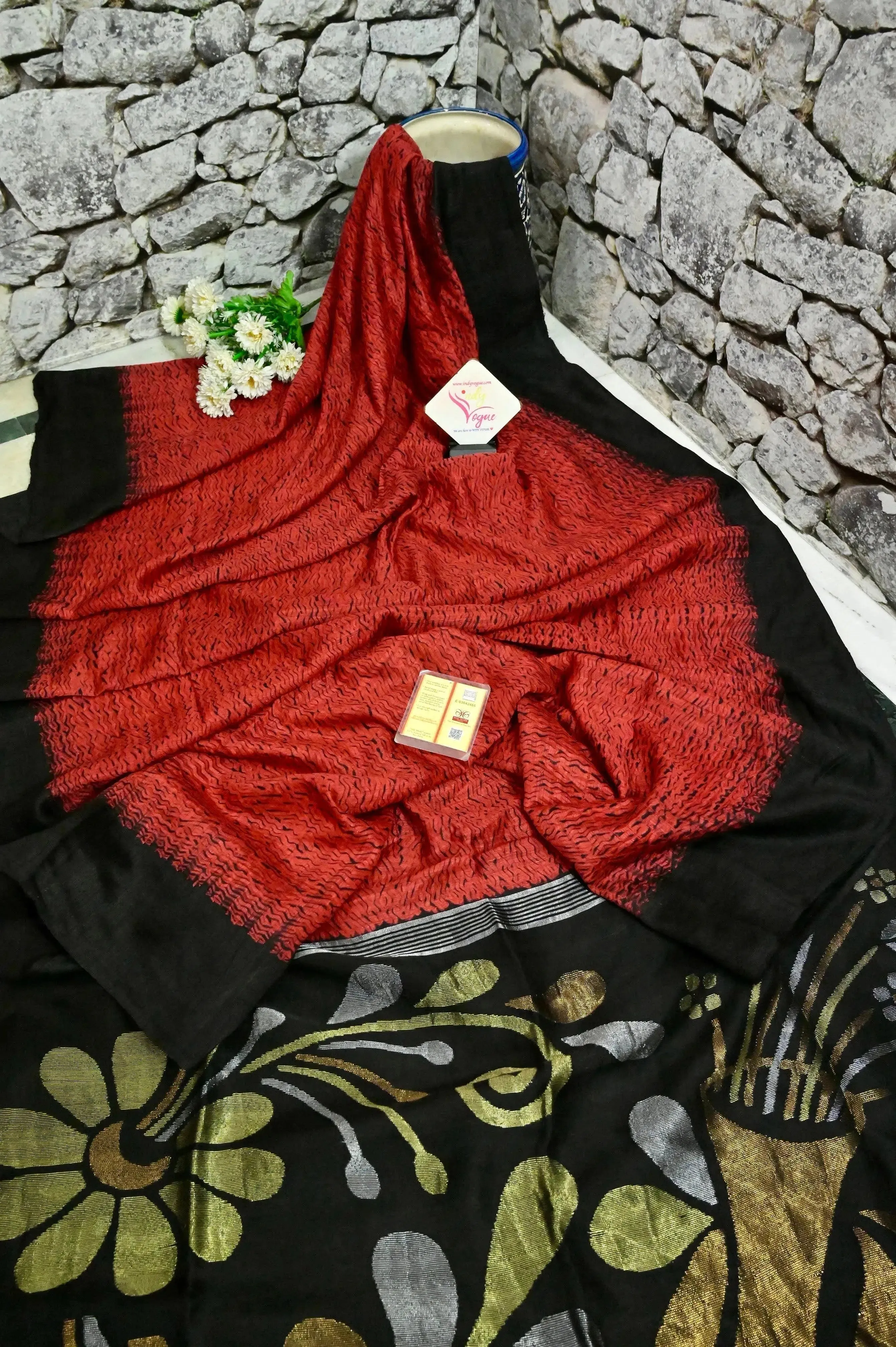 Dark Red Color Matka Saree with Shibori Dye and Muslin Jamdani Pallu