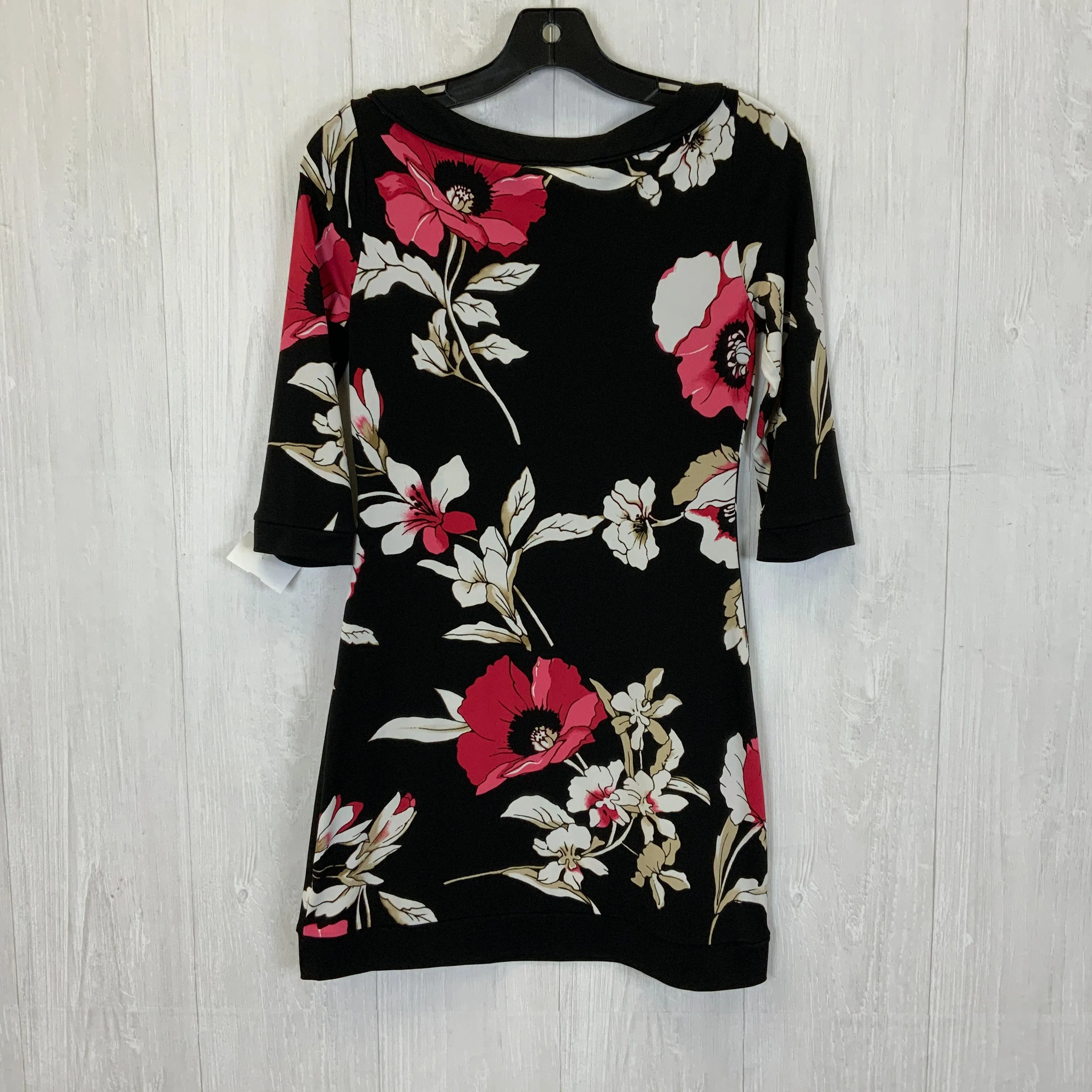 Dress Casual Short By White House Black Market  Size: Xxs