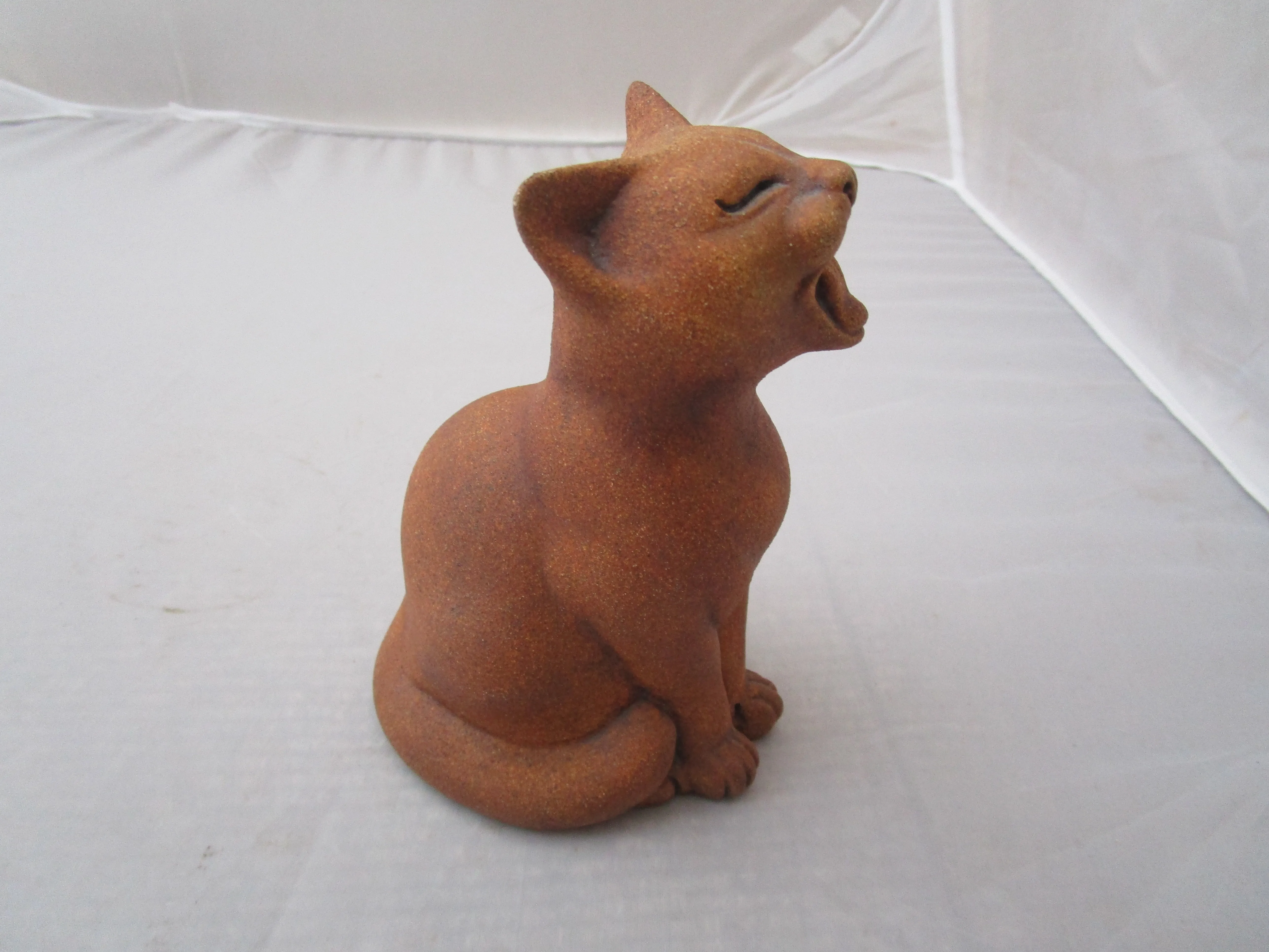 Early Suzie Marsh Pottery Yawning Cat Sculpture Vintage c1990