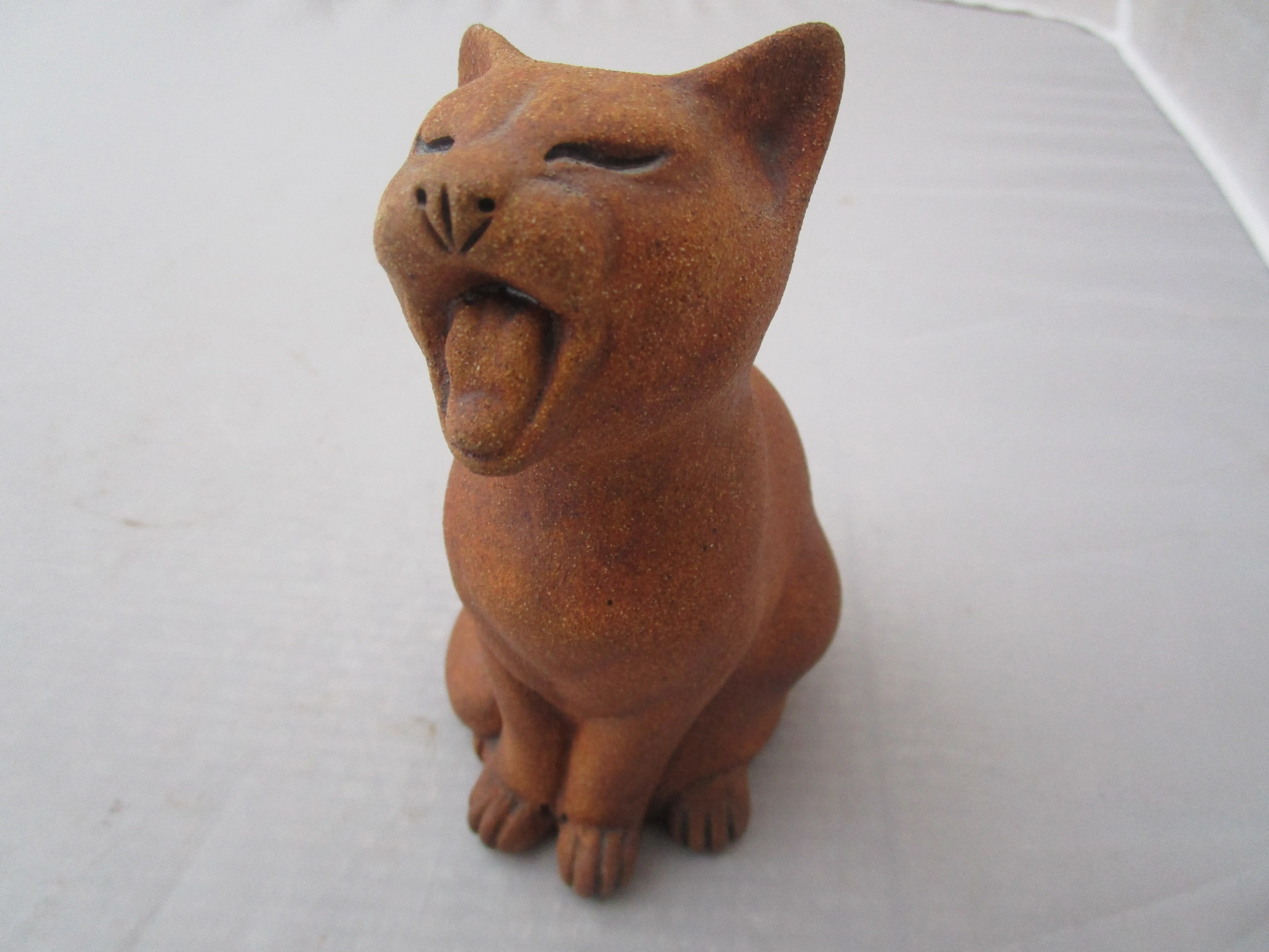 Early Suzie Marsh Pottery Yawning Cat Sculpture Vintage c1990