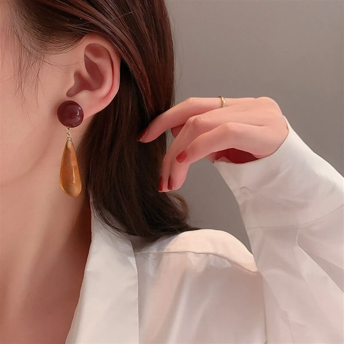 Geometric Brown Resin Drop Earrings