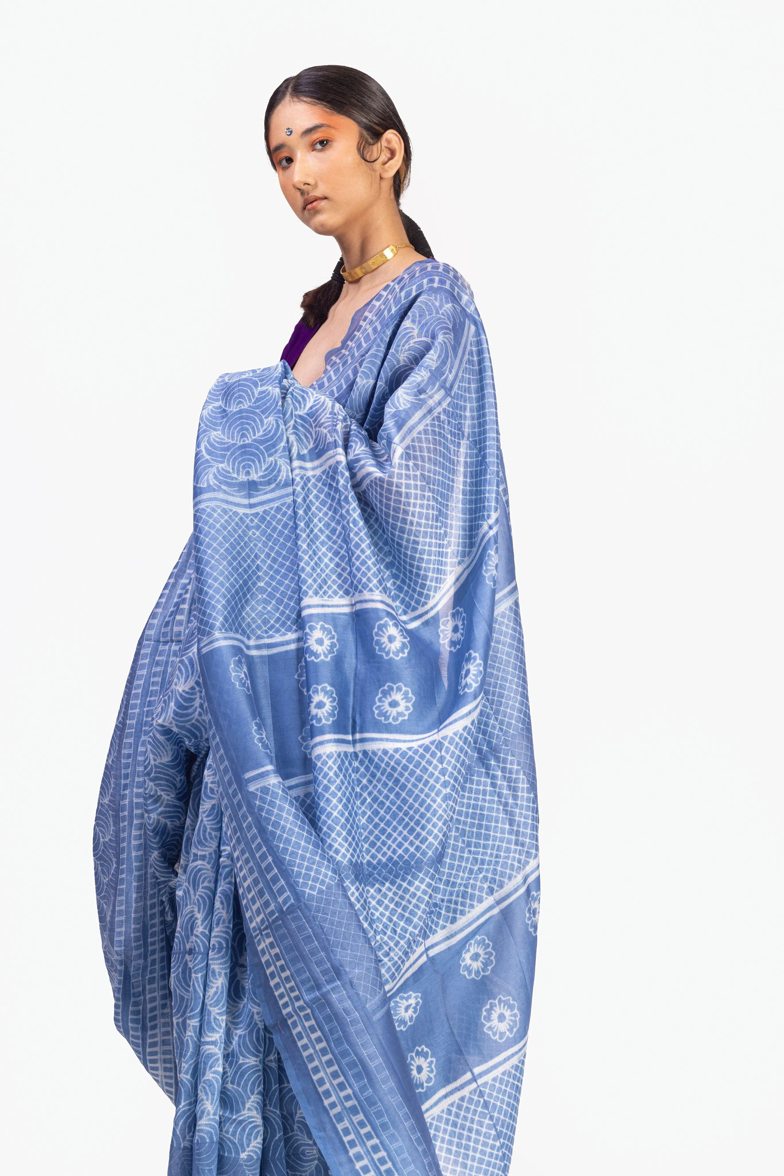 Kaisori Inayaat light blue Shibori print saree