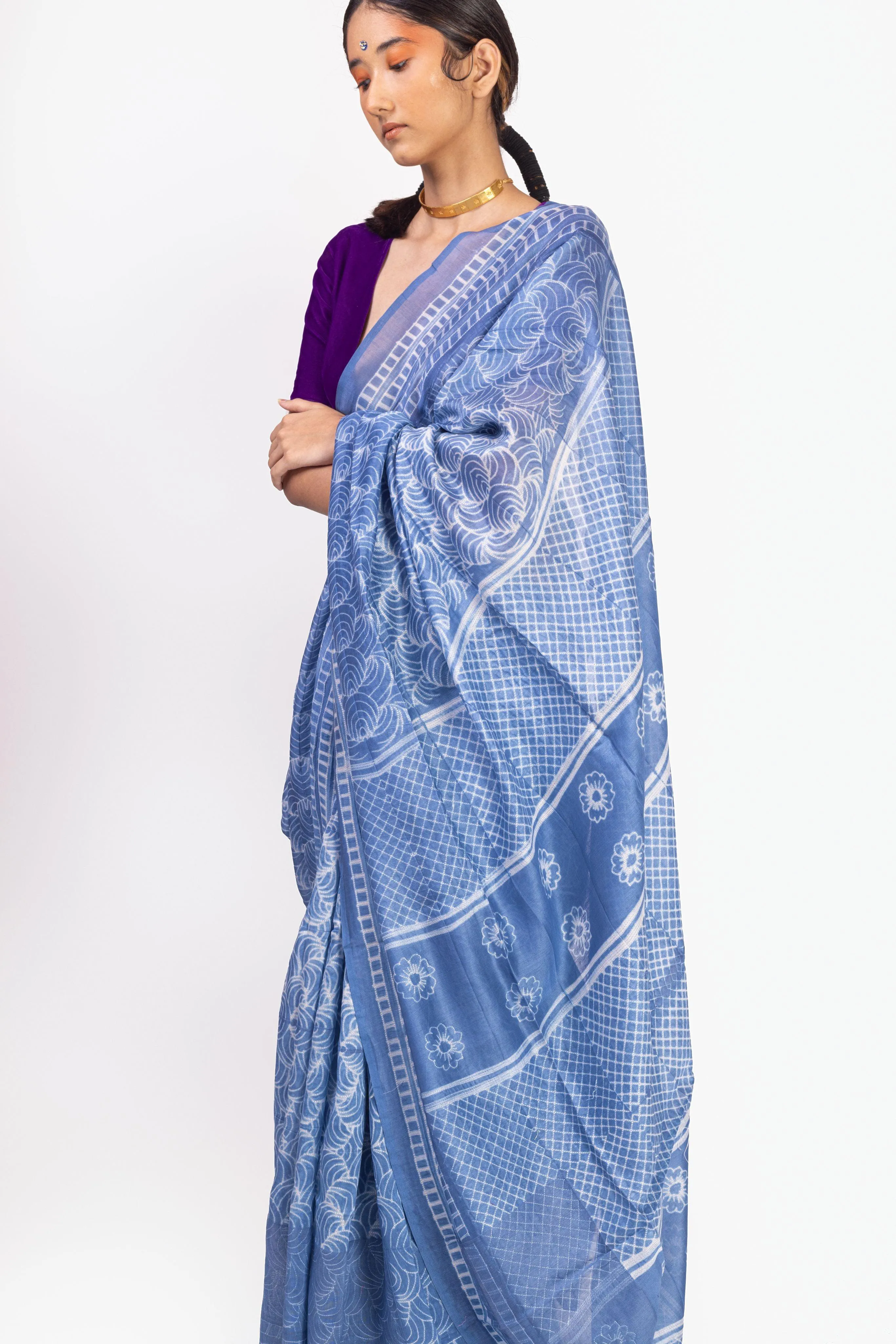 Kaisori Inayaat light blue Shibori print saree