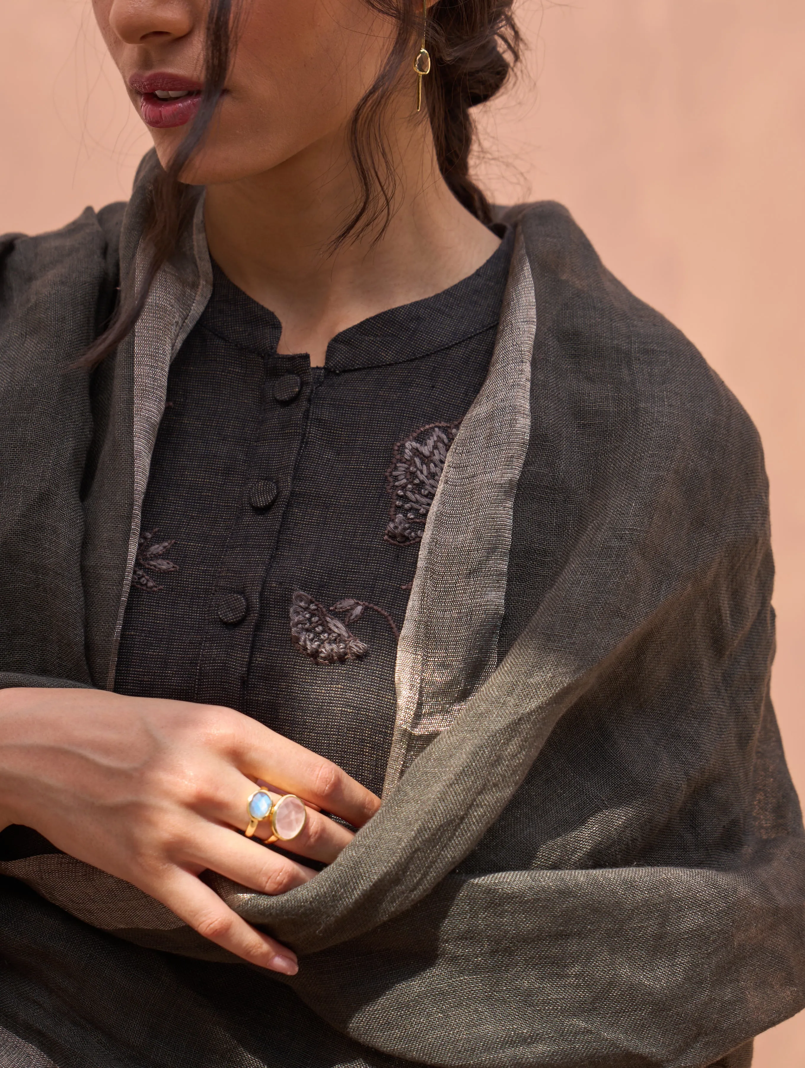 Kisa Hand-Embroidered Kurta - Charcoal