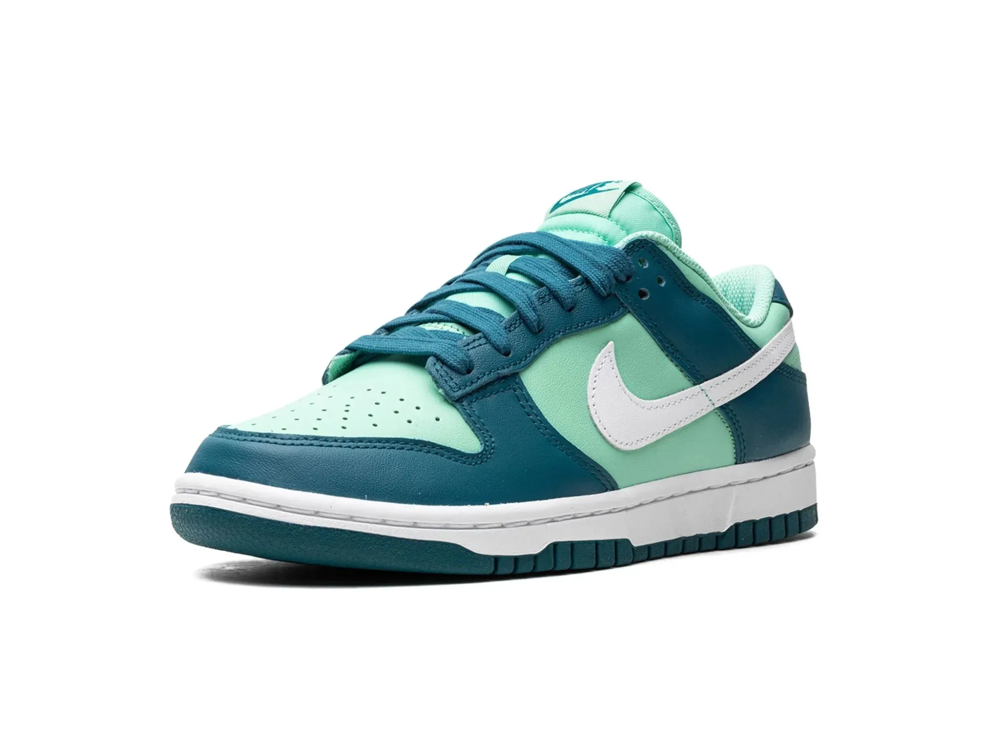 Nike Dunk Low "Geode Teal"