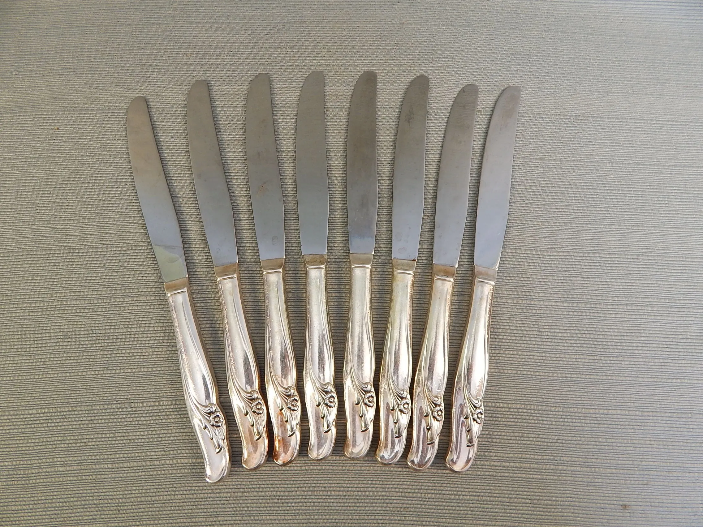 Rogers & Bros. Floral Pattern Silver-plated Flatware - 66 Pieces